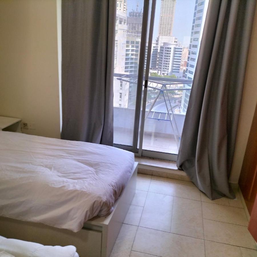 Amazing 2 Bed In Tecom 6 Pax Apartment *