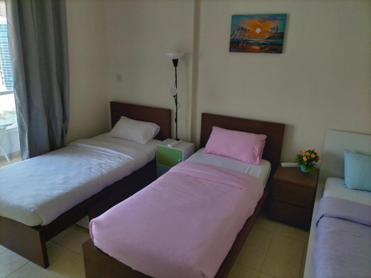 Apartment Amazing 2 Bed In Tecom 6 Pax Dubai