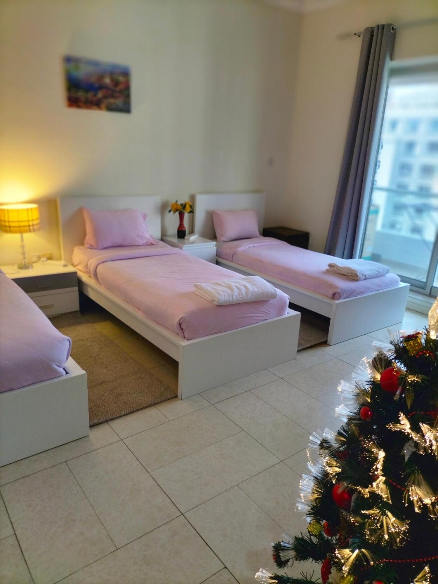 Apartment Amazing 2 Bed In Tecom 6 Pax Dubai